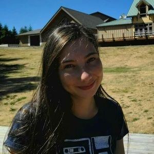 Meet your Posher, Yana